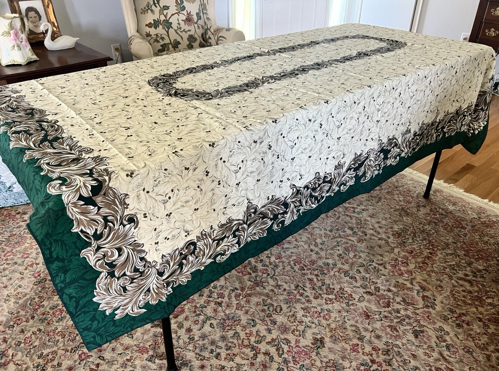 Fashion Industries Vintage Christmas Holiday Tablecloth 84”x62” M/I Brazil